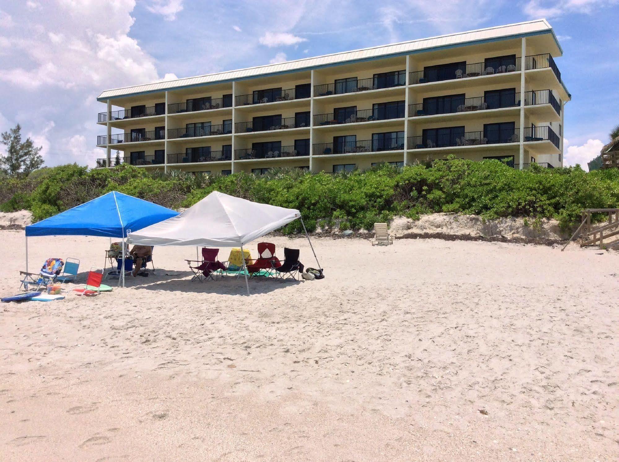 Las Olas Beach Club Satellite Beach Exterior foto